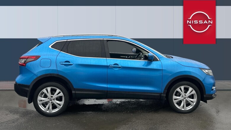 Nissan Qashqai 1.6 DiG-T N-Connecta 5dr Petrol Hatchback